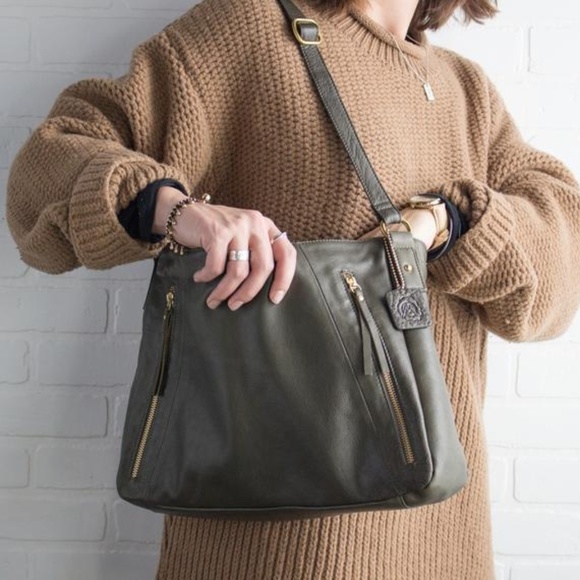 Osgood Marley Handbags - 🔥🔥Host Pick🔥🔥Osgood Marley Lena Front Zip Hobo